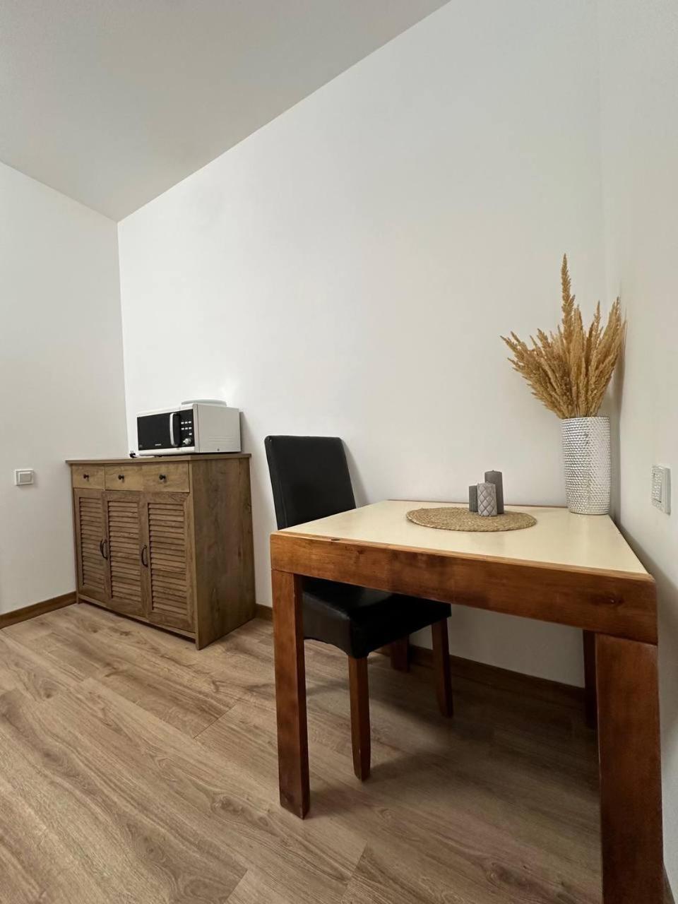 Rynok Square Apartment ลวีฟ ภายนอก รูปภาพ